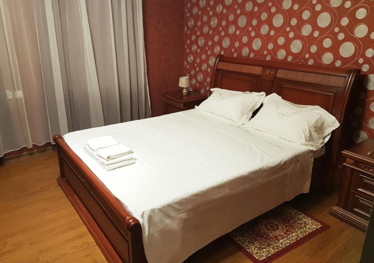 Guest House Amo Κουτάισι Εξωτερικό φωτογραφία