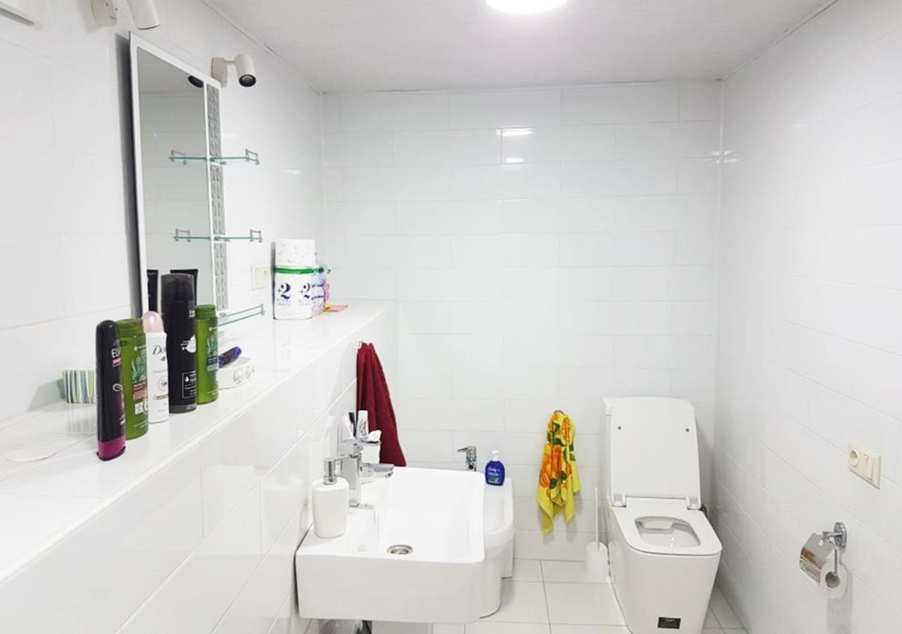 Guest House Amo Κουτάισι Εξωτερικό φωτογραφία
