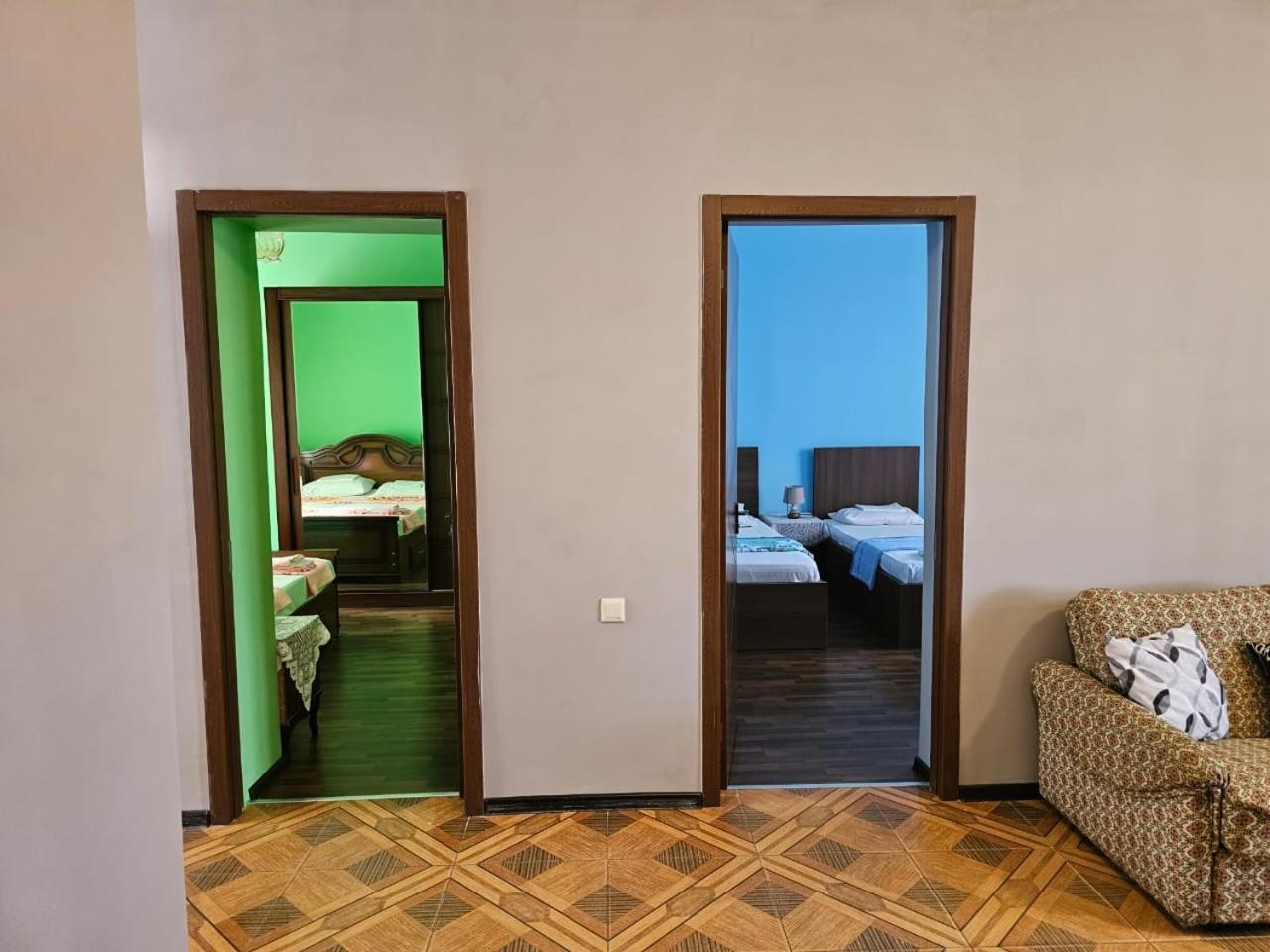 Guest House Amo Κουτάισι Εξωτερικό φωτογραφία